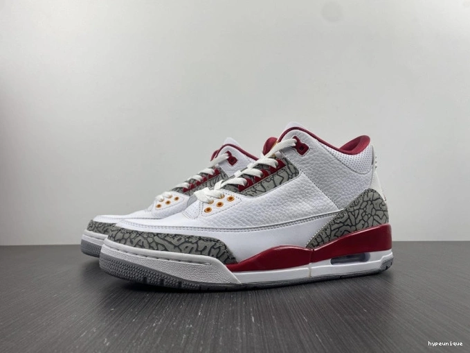 HYPE Retro 3 Jordan Cardinal CT8532-126 Red 0705